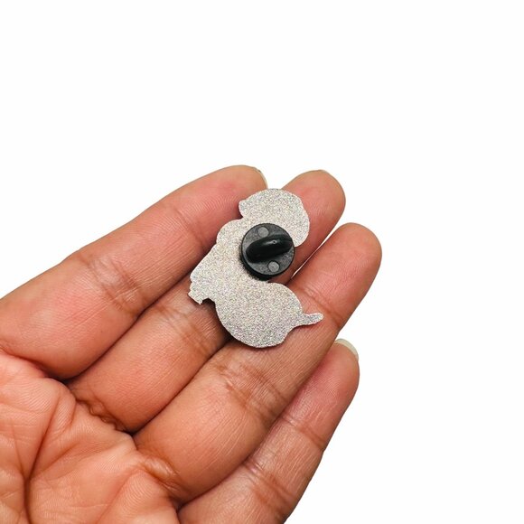 ⭐Oz Cat with Fish Enamel Pin Animal Iron Enamel Brooch Cartoon Yellow New⭐ - Picture 3 of 6